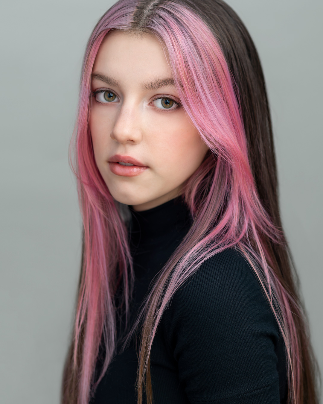 Headshot of Tennessee teen actress and singer songwriter Ava Grace
