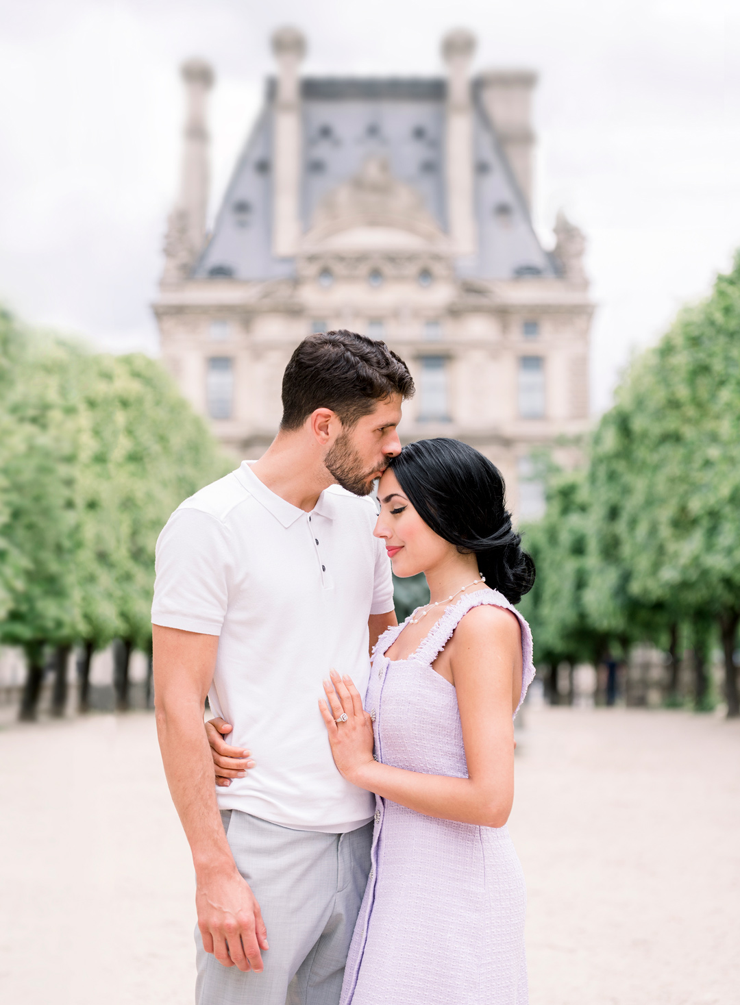 Destination couples photography Paris