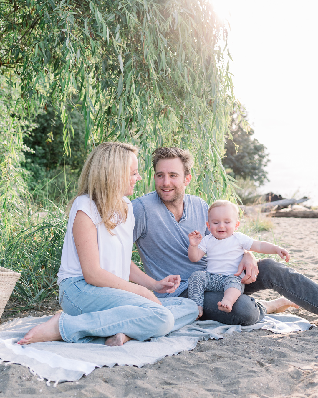 Candid family photos of Vancouver family on Kits beach