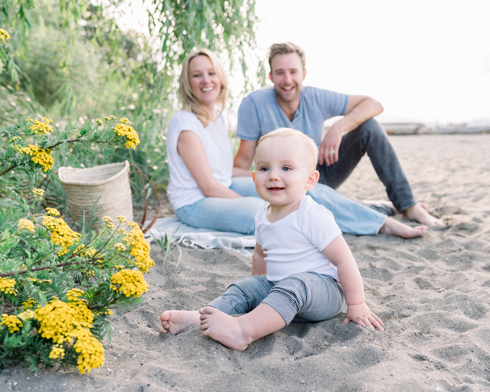 Westcoast family photographer on the Sunshine Coast BC