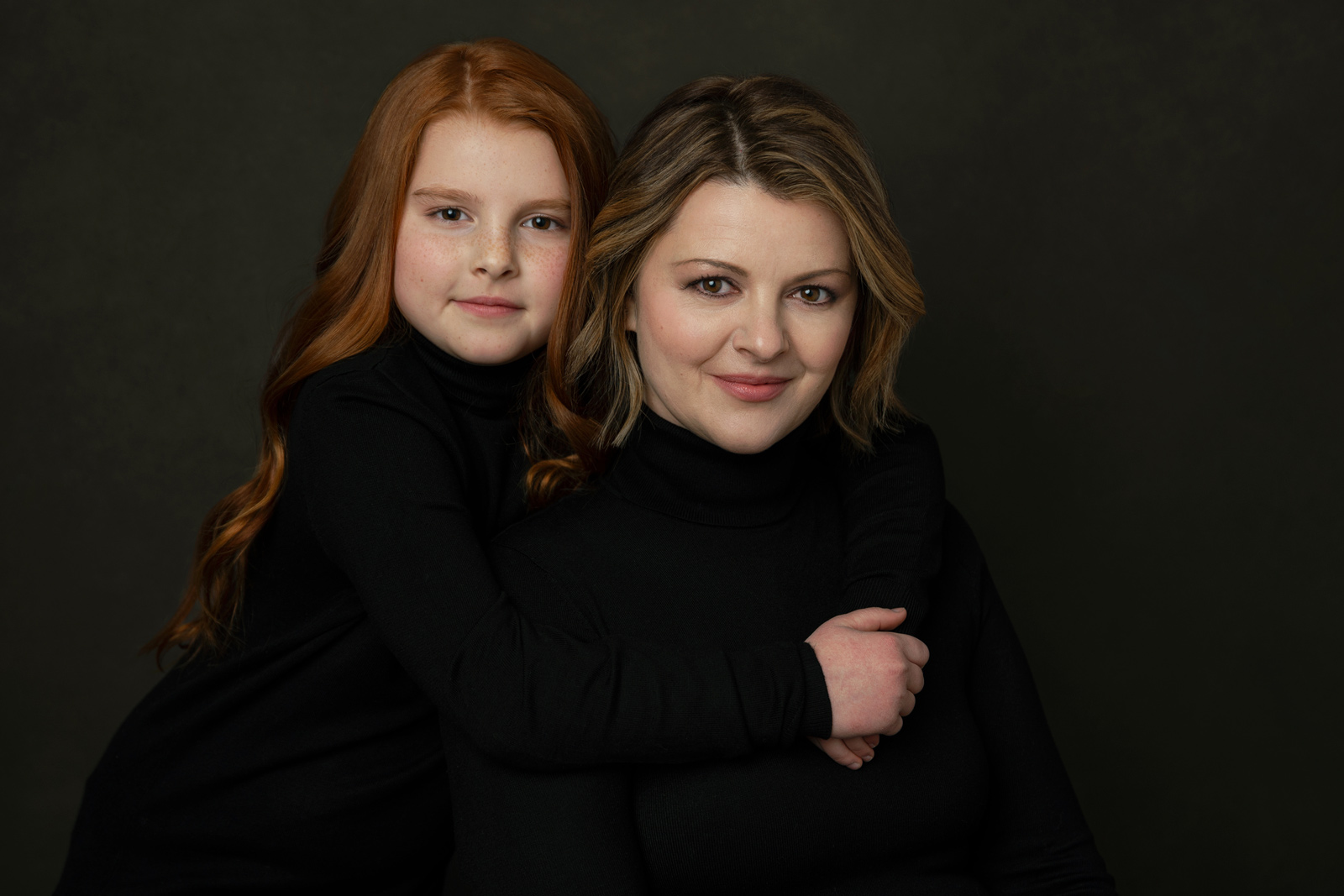 Gorgeous professional family photos in studio Vancovuer and Sunshine Coast BC.