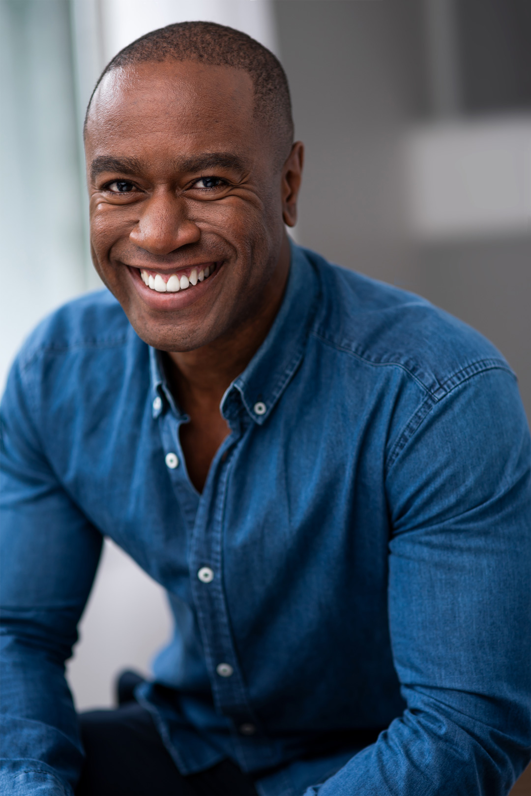 Black male actor David Parent represented by MNT talent agency Vancouver