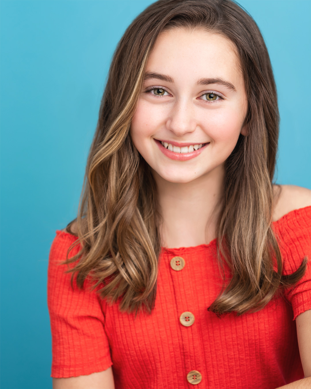 LA teen actress Inca Scott vibrant Los Angelos actor headshot