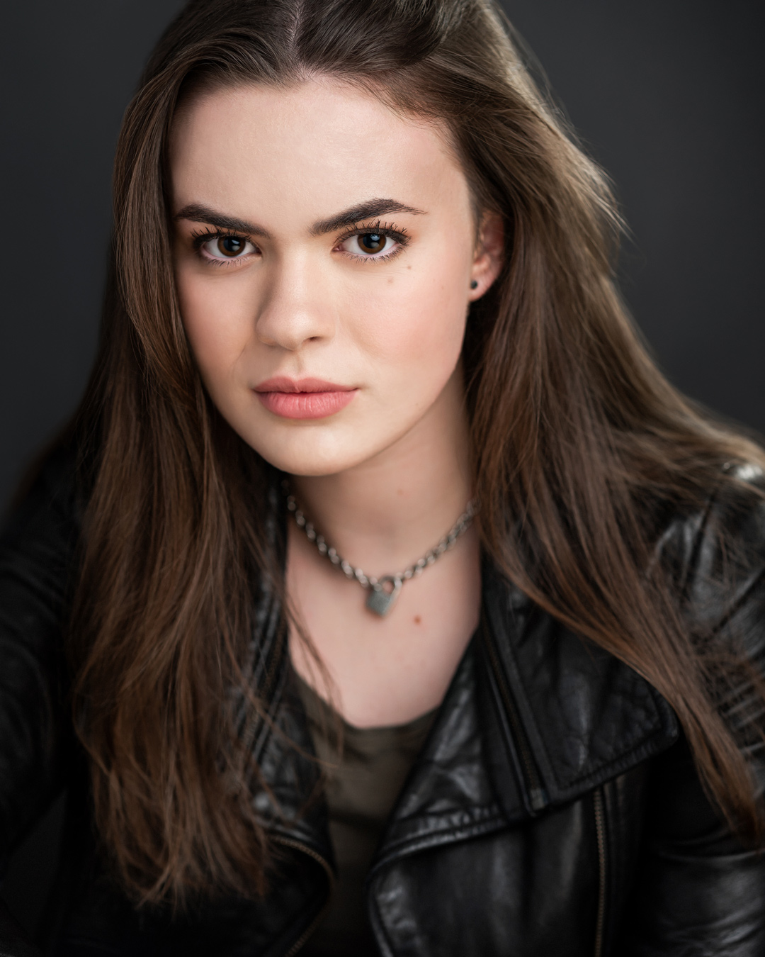 Rebel teen actor headshot of Olivia Johnston